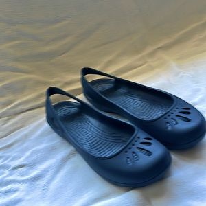 Dark blue crocs